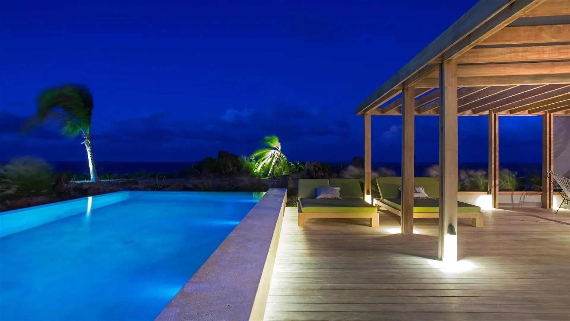Tranquil Villa With Alfresco Dining Space Gustavia