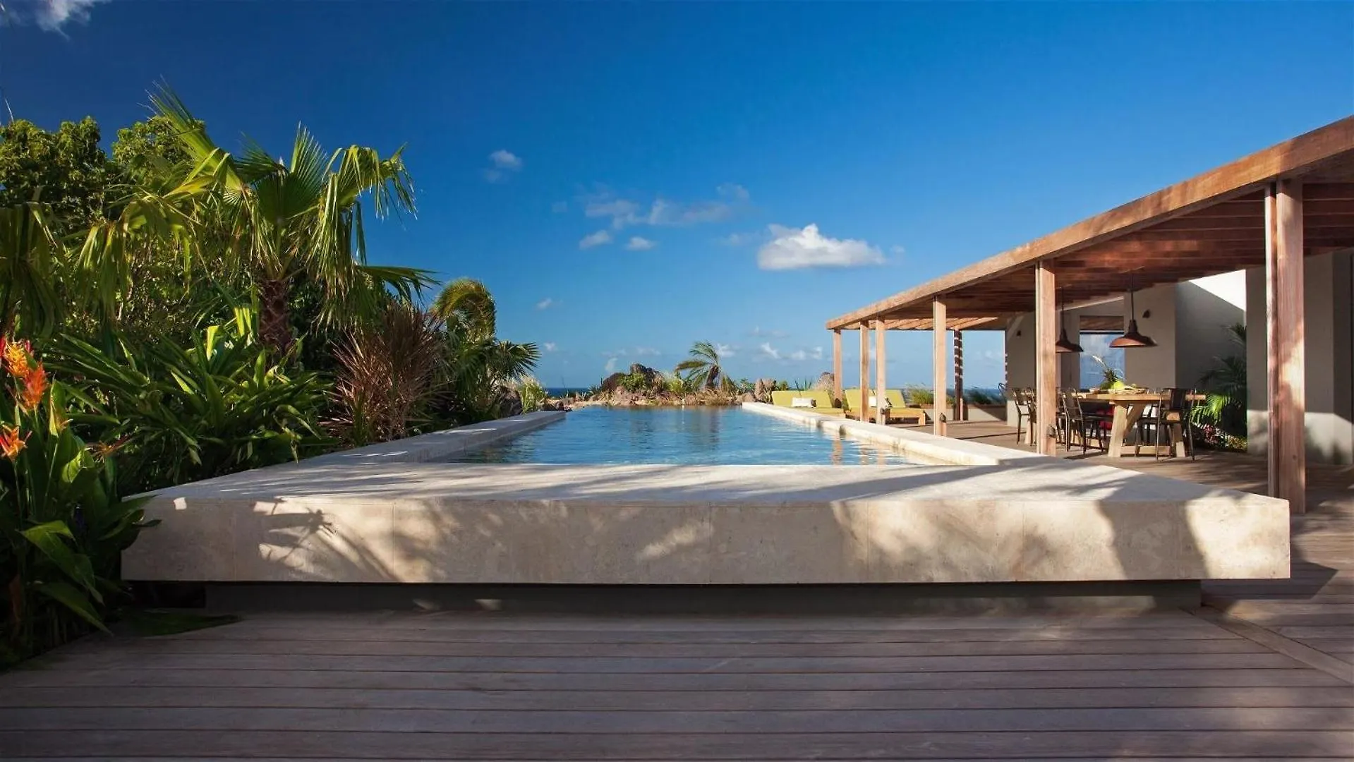 Tranquil Villa With Alfresco Dining Space 古斯塔维亚
