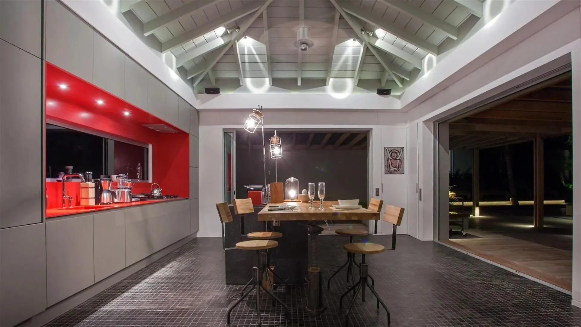 Tranquil Villa With Alfresco Dining Space 古斯塔维亚