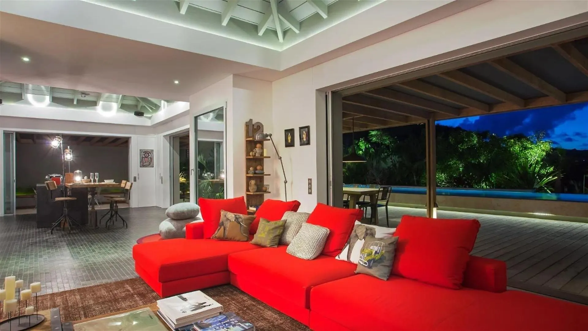 Tranquil Villa With Alfresco Dining Space 古斯塔维亚